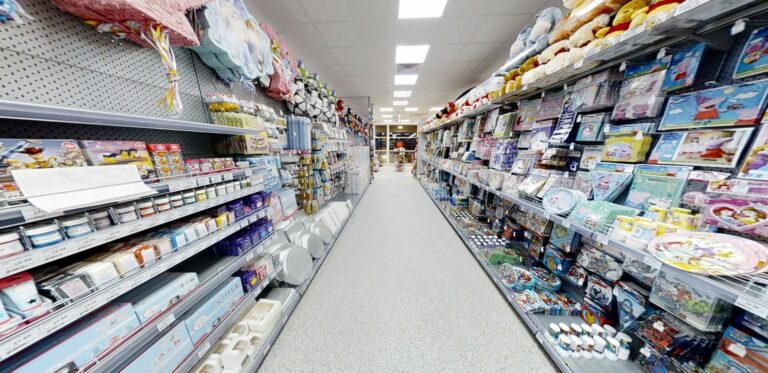 Large Supermarket in Slough image 10