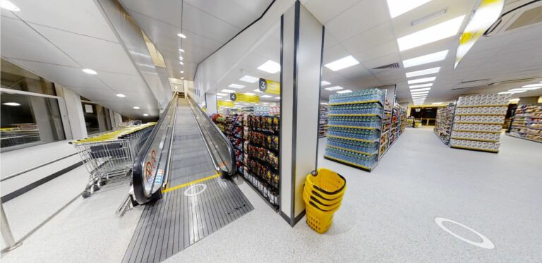 Large Supermarket in Slough image 18