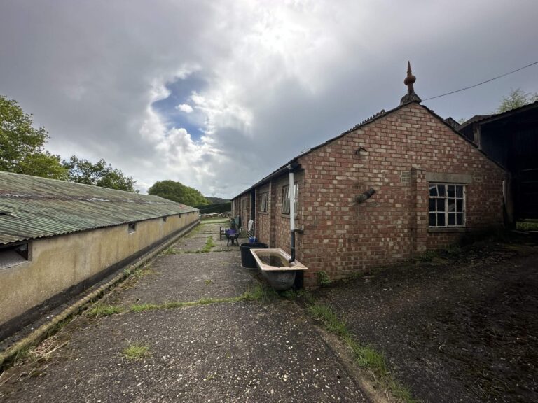 Farnham Farm & Unit Base image 53