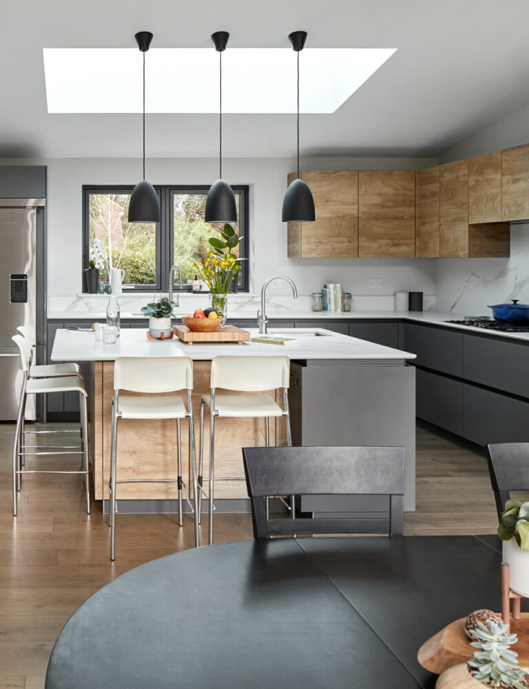 Grand Designs House Surrey image 13
