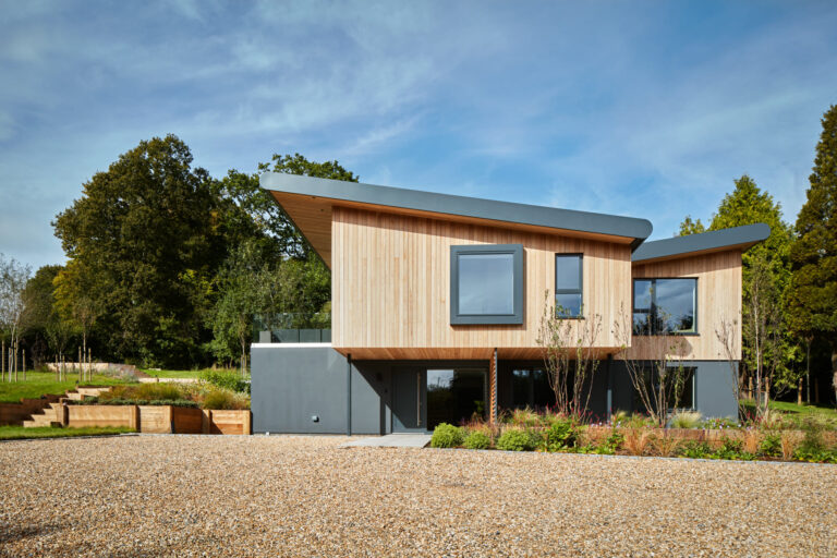 Grand Designs House Surrey image 4