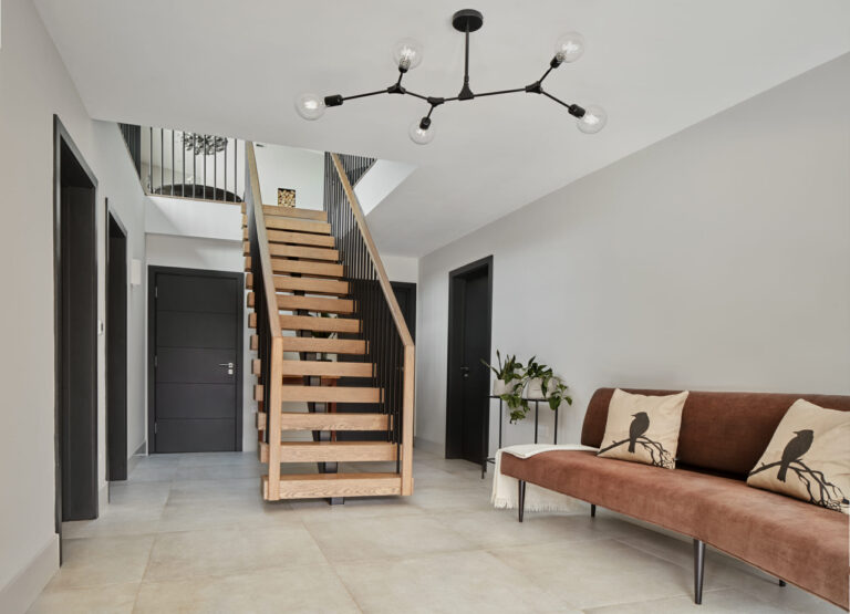 Grand Designs House Surrey image 7