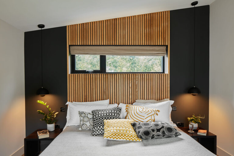 Grand Designs House Surrey image 46