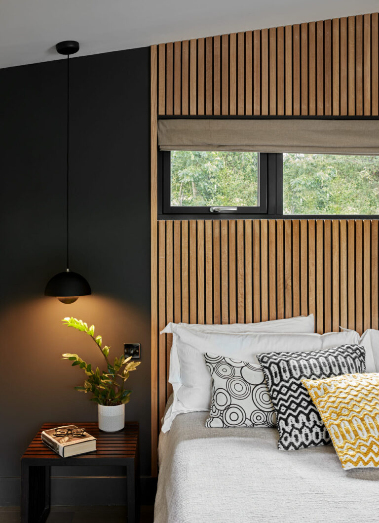 Grand Designs House Surrey image 47
