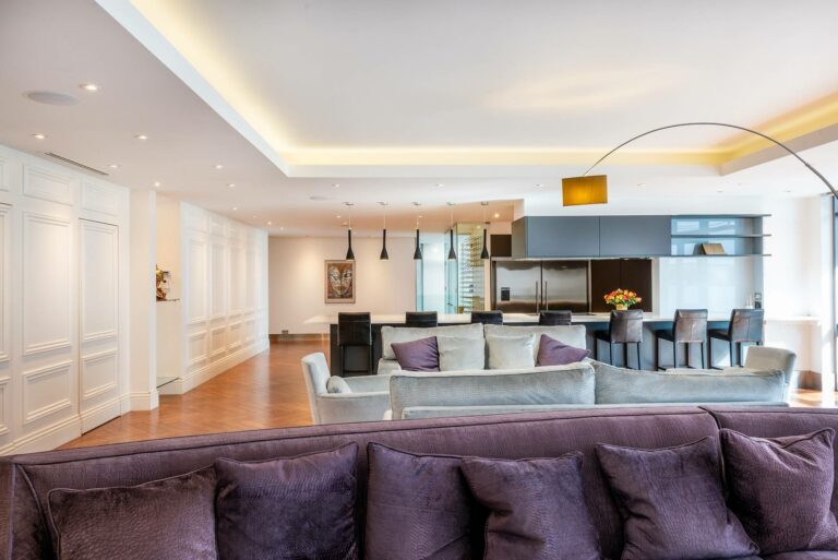 South West Penthouse image 5