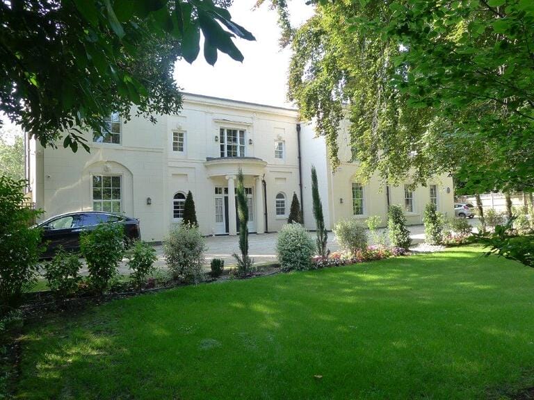 Historic Mill Hill Mansion image 2