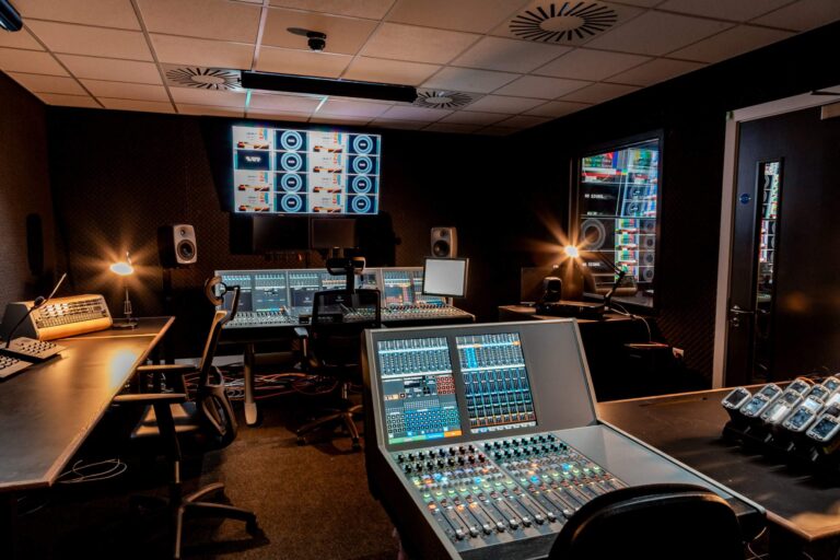 West London TV Studio image 7