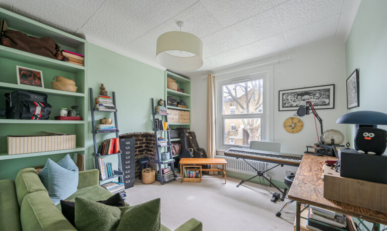 Refurbished Manor Park Home image 12