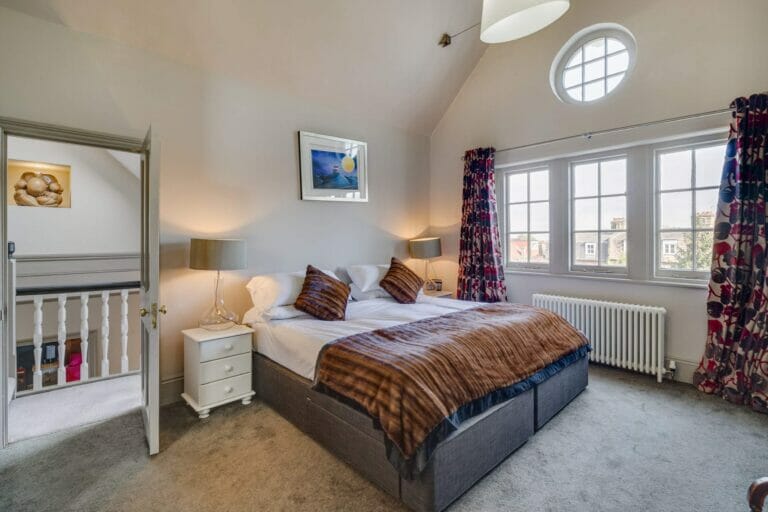 Double-Fronted Victorian House with Swimming Pool image 23