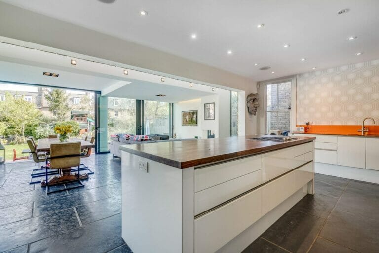 Double-Fronted Victorian House with Swimming Pool image 5