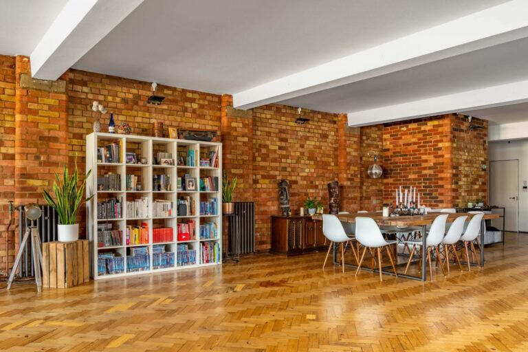Shoreditch Loft with Brutalist Kitchen image 7