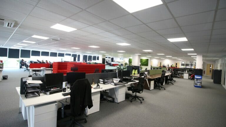 Modern Warehouse with Build Space in Slough image 15