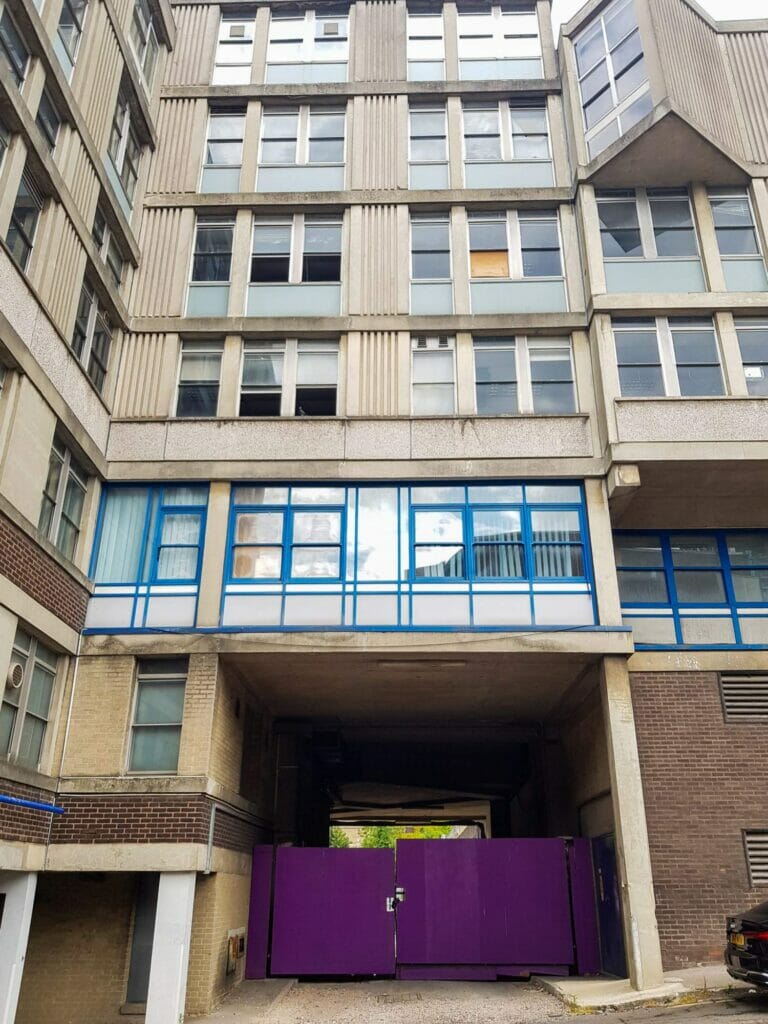 Large former education building in Croydon image 6