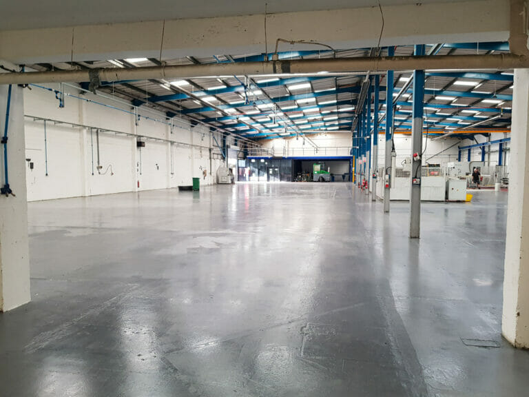 Modern Warehouse with Build Space in Slough image 5