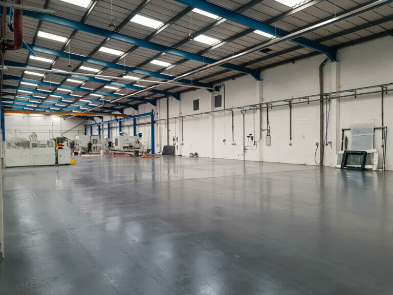 Modern Warehouse with Build Space in Slough image 6