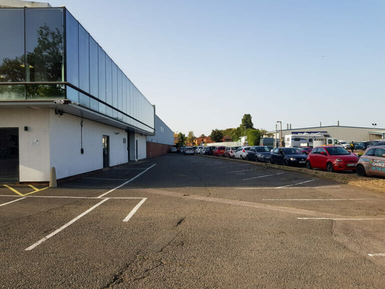 Modern Warehouse with Build Space in Slough image 27