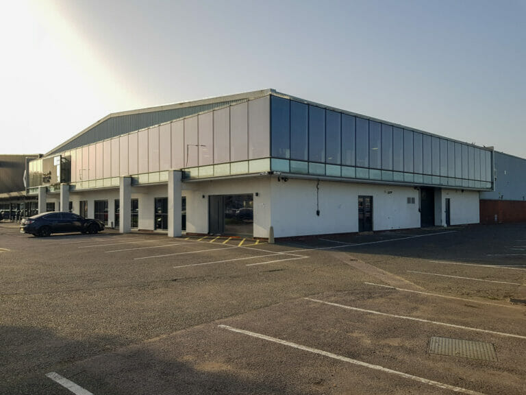 Modern Warehouse with Build Space in Slough image 3