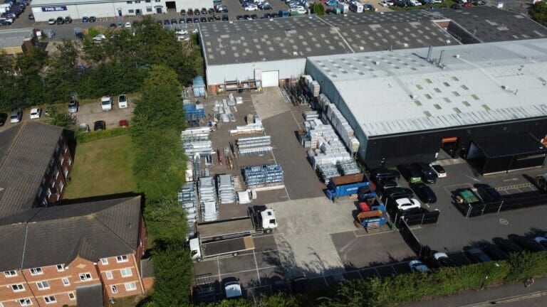 Modern Warehouse with Build Space in Slough image 29