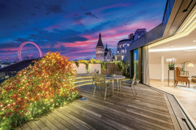 Penthouse with Stunning Thames Views image 28
