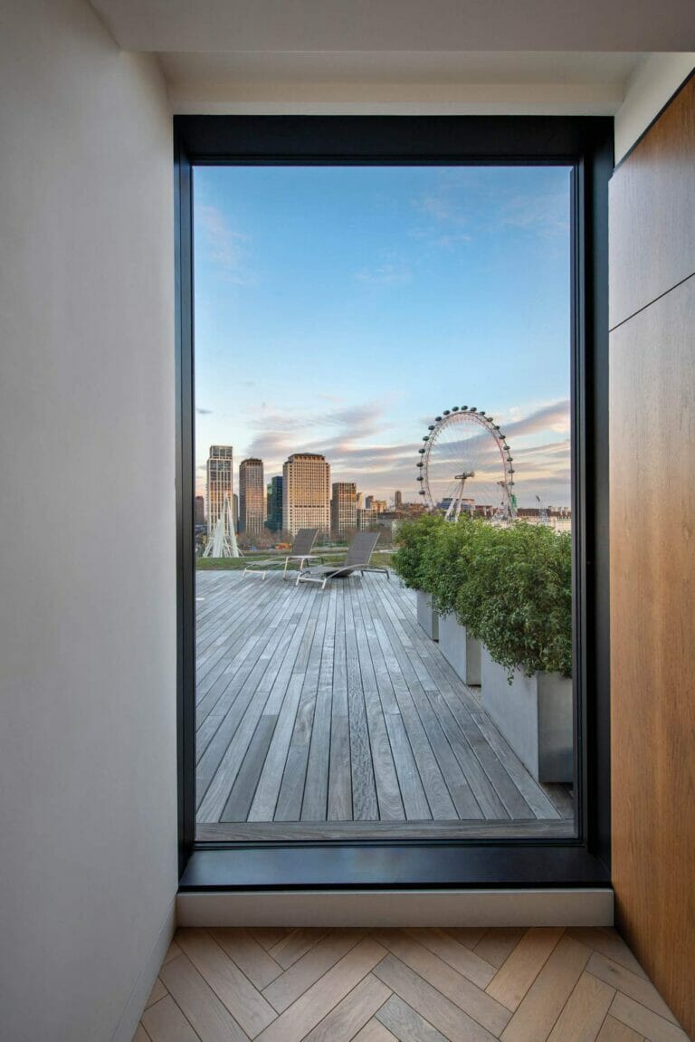 Penthouse with Stunning Thames Views image 43