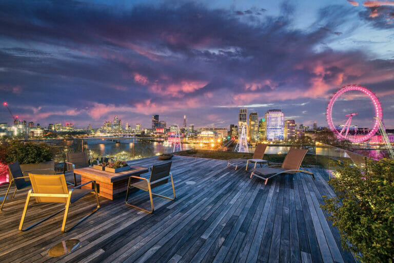 Penthouse with Stunning Thames Views image 34
