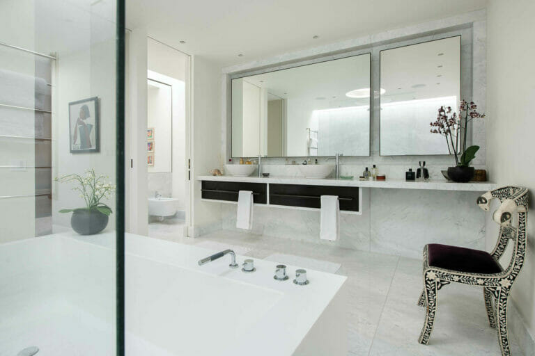 Penthouse with Stunning Thames Views image 49