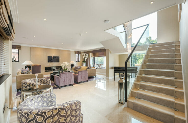 Mock Tudor Manor in Croydon image 10