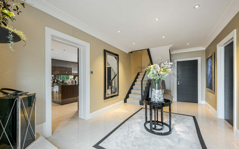 Mock Tudor Manor in Croydon image 22
