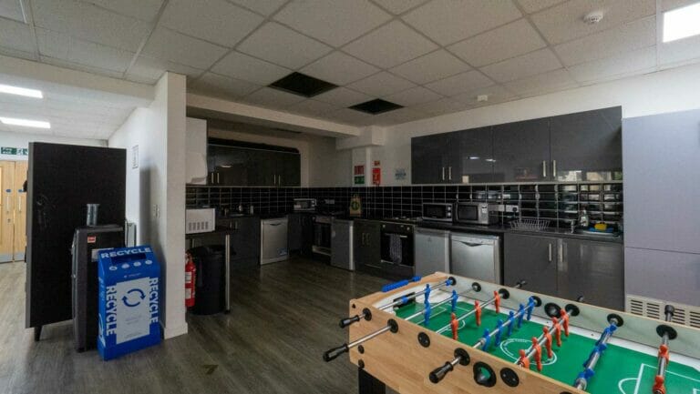 Modern Warehouse with Build Space in Slough image 21