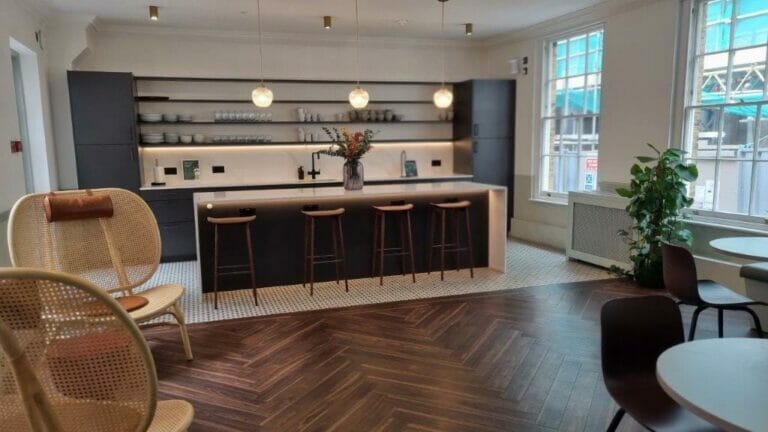 Theobalds Road Dressed Offices image 8