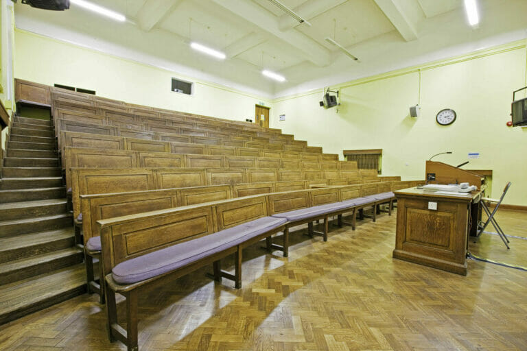 3 Campus London University image 8