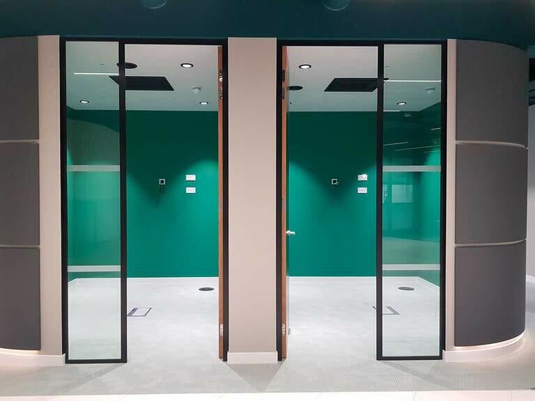 Fully Vacant Office image 19