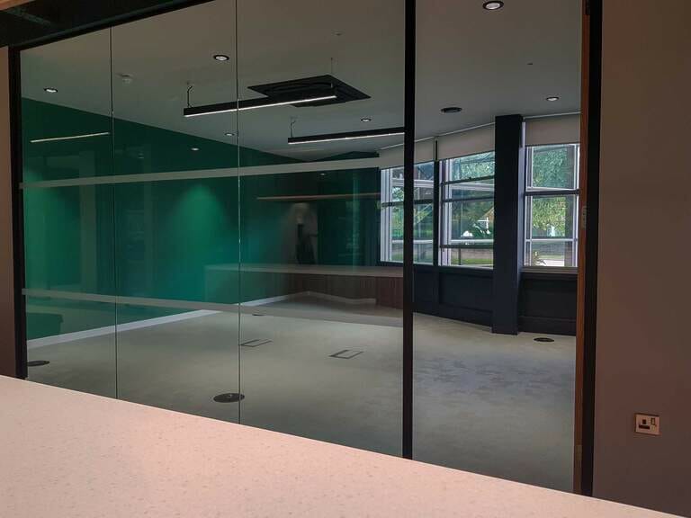 Fully Vacant Office image 23