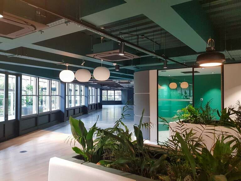 Fully Vacant Office image 20