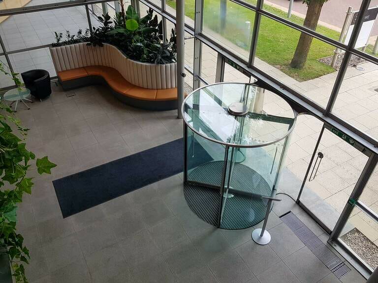 Fully Vacant Office image 49