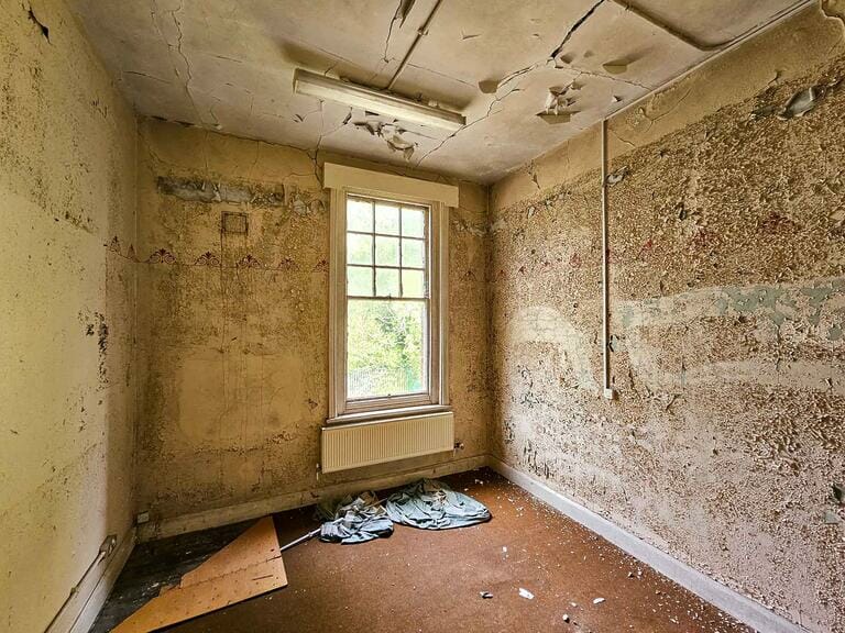 Vacant School Building image 32