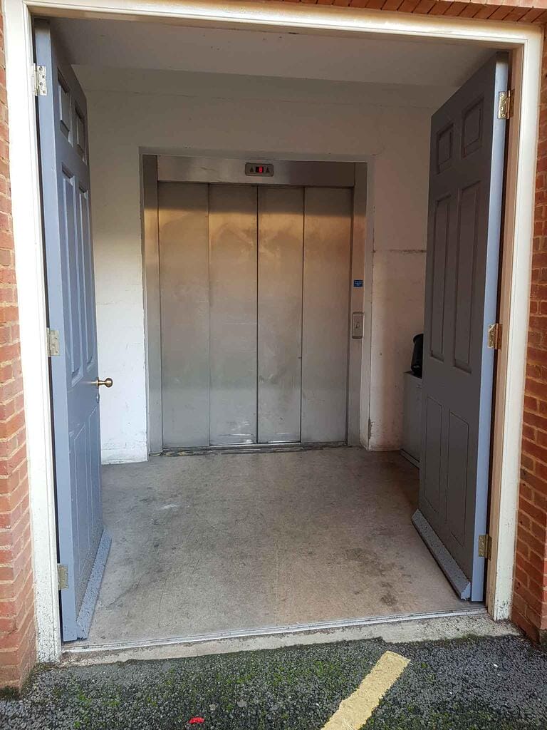 Offices in Zone 1 image 26