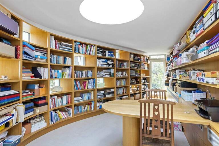Modernist Mansion House image 37