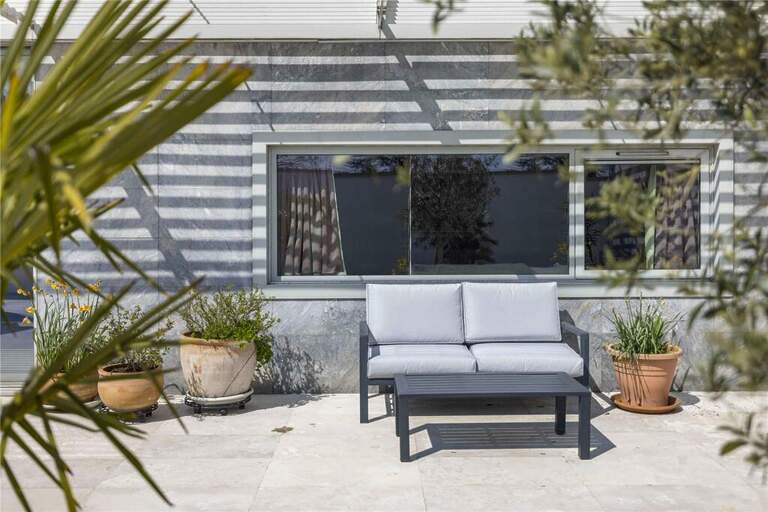 Modernist Mansion House image 31