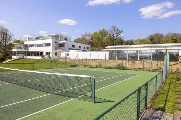 Modernist Mansion House image 6