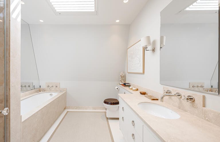 Gloucester Road Mews image 17