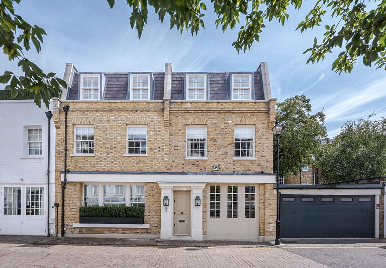 Gloucester Road Mews image 33