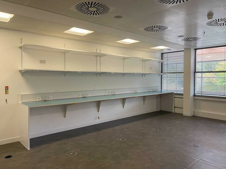Fully Vacant Office image 28
