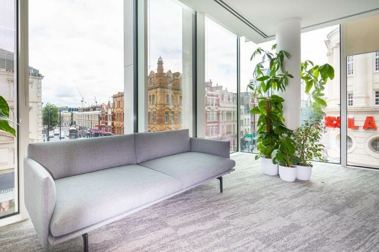 Kings Cross Office & Terrace image 25