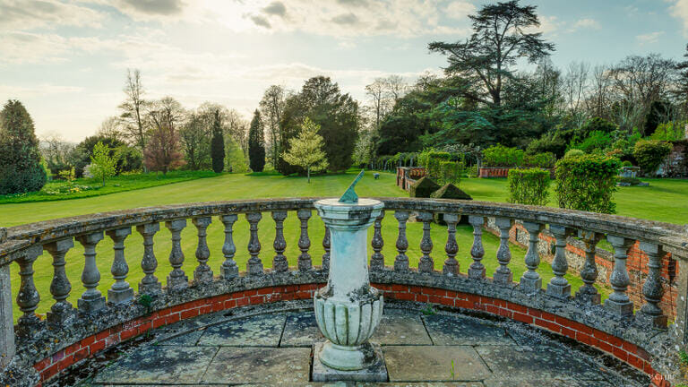 Large Historic Estate image 12