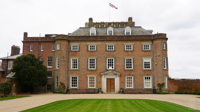 Large Historic Estate image 1