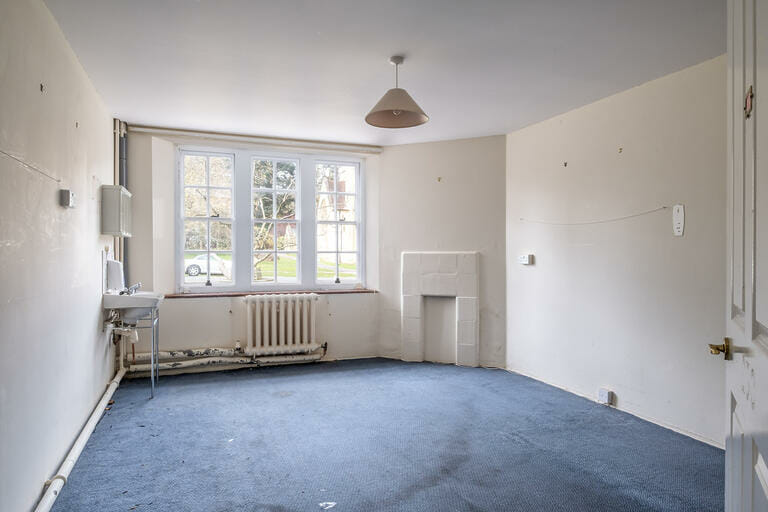 Multi site in Walton on Thames image 16