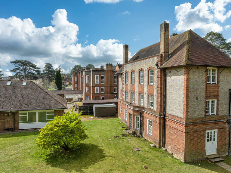 Multi site in Walton on Thames image 8