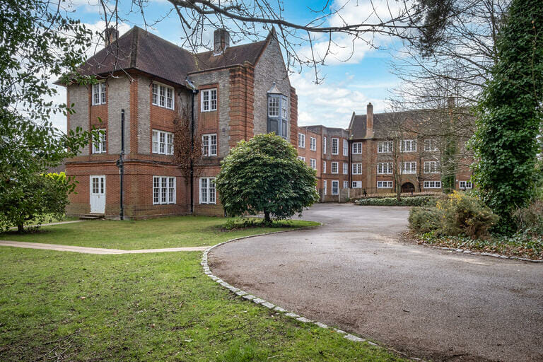 Multi site in Walton on Thames image 10