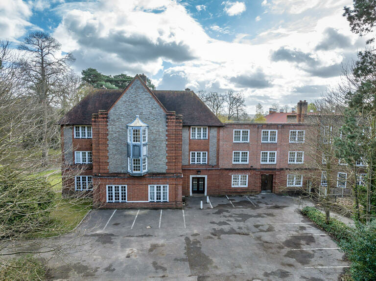 Multi site in Walton on Thames image 9